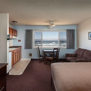 One-Bedroom King Suite